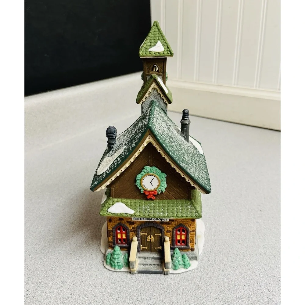 Dept 56 North Pole Series North Pole Chapel #5626-0 Heritage Village Retired